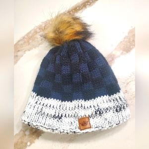 🍎3/$5 stocking hat